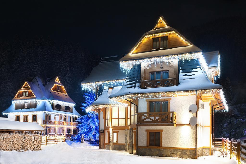 Tatariv Deluxe Otel Dış mekan fotoğraf